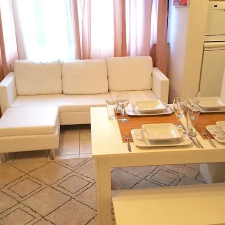 Apartment Central *